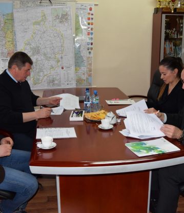 djęcie główne działu Podpisanie umowy z Wykonawcą wyłonionym w postępowaniu ofertowym